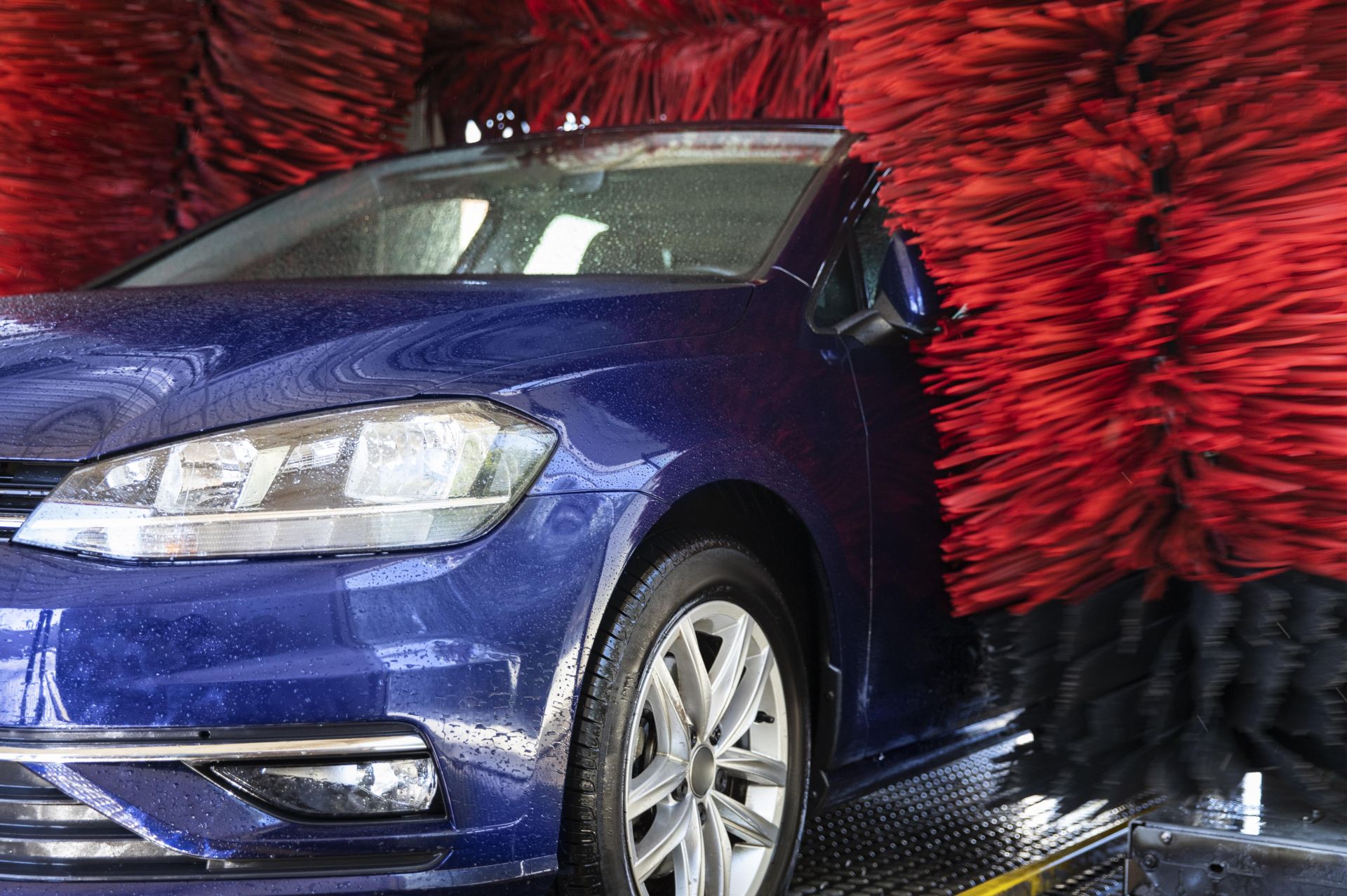 close-up-car-care-washing